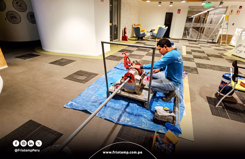 Enroscado de tubería para Data Center - STEFANINI